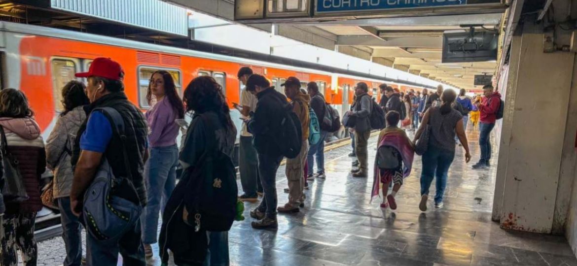 Retrasos-y-saturacion-en-el-Metro-CDMX-usuarios-reportan-demoras-en-las-lineas-3-A-B-y-2