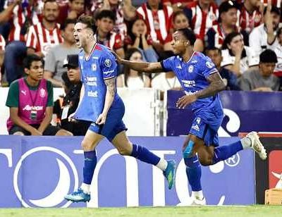 Cruz-Azul-primer-finalista-del-Clausura-2026-tras-vencer-2-1-a-Chivas-4-3-global-2