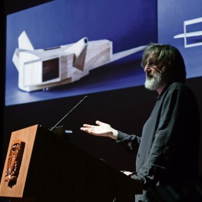 Smiljan-Radic-premio-Pritzker-2026-ofrecio-conferencia-en-la-Facultad-de-Arquitectura-de-la-UNAM