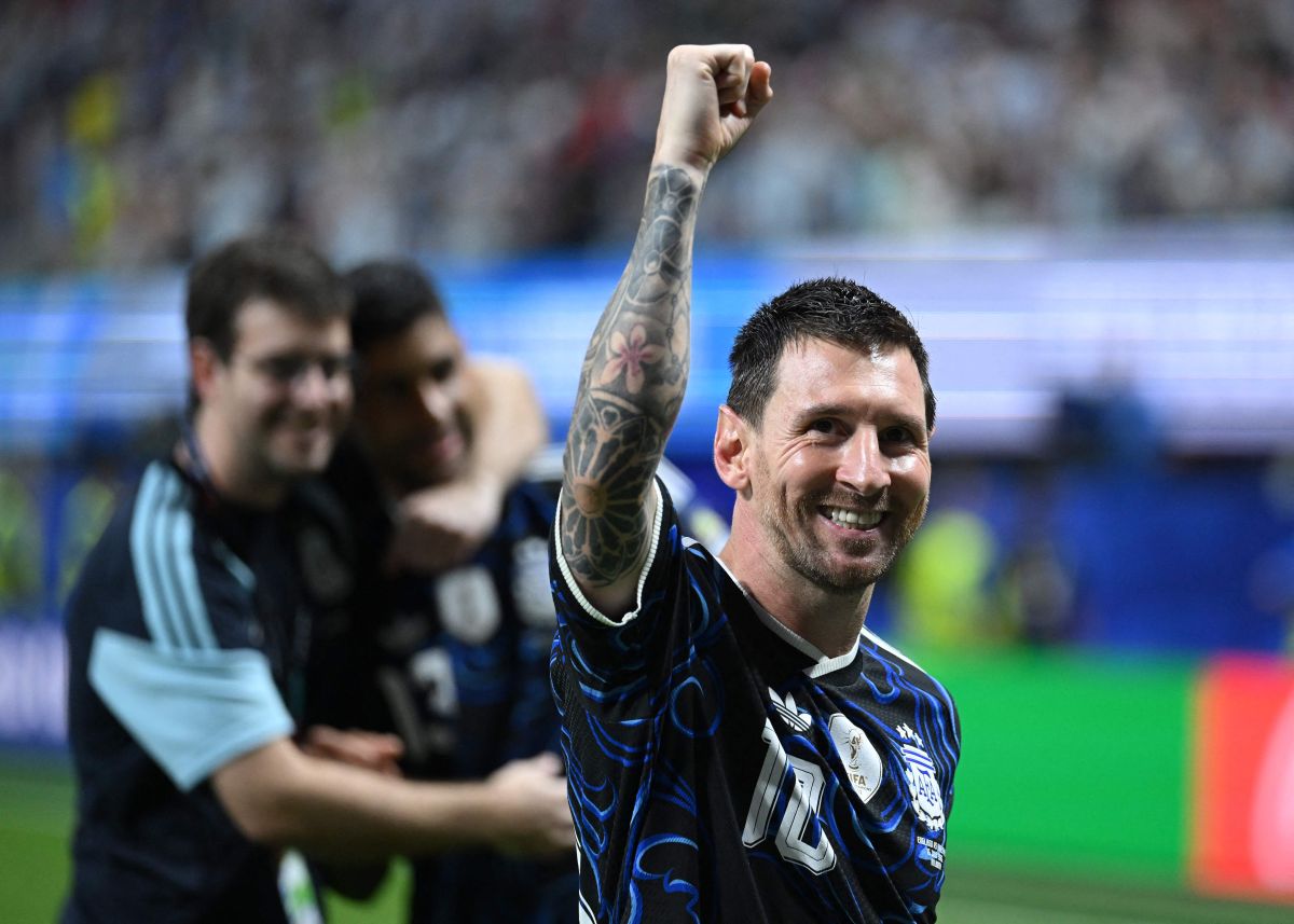 Alejandro-Dominguez-reta-a-Lionel-Messi-a-jugar-la-Copa-Libertadores