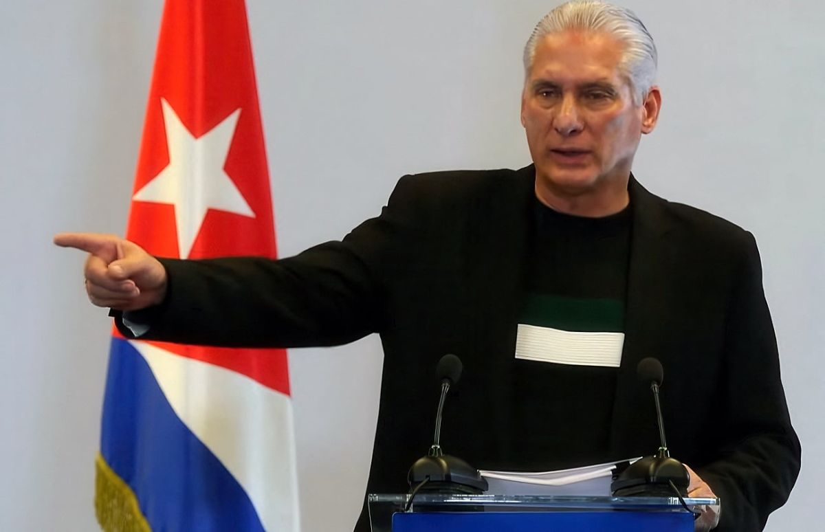 Diaz-Canel-felicita-a-Morena-por-sus-15-anos-y-diputados-reciben-a-viceministro-de-Cuba