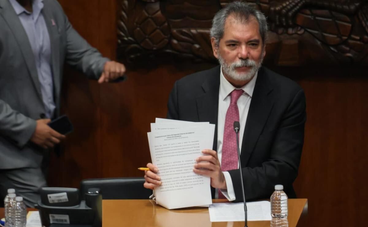 Edgar-Amador-defiende-ante-el-Senado-una-politica-de-crecimiento-con-bienestar
