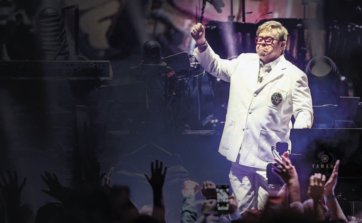 Elton-John-ofrece-una-catedra-musical-en-su-despedida-de-Mexico