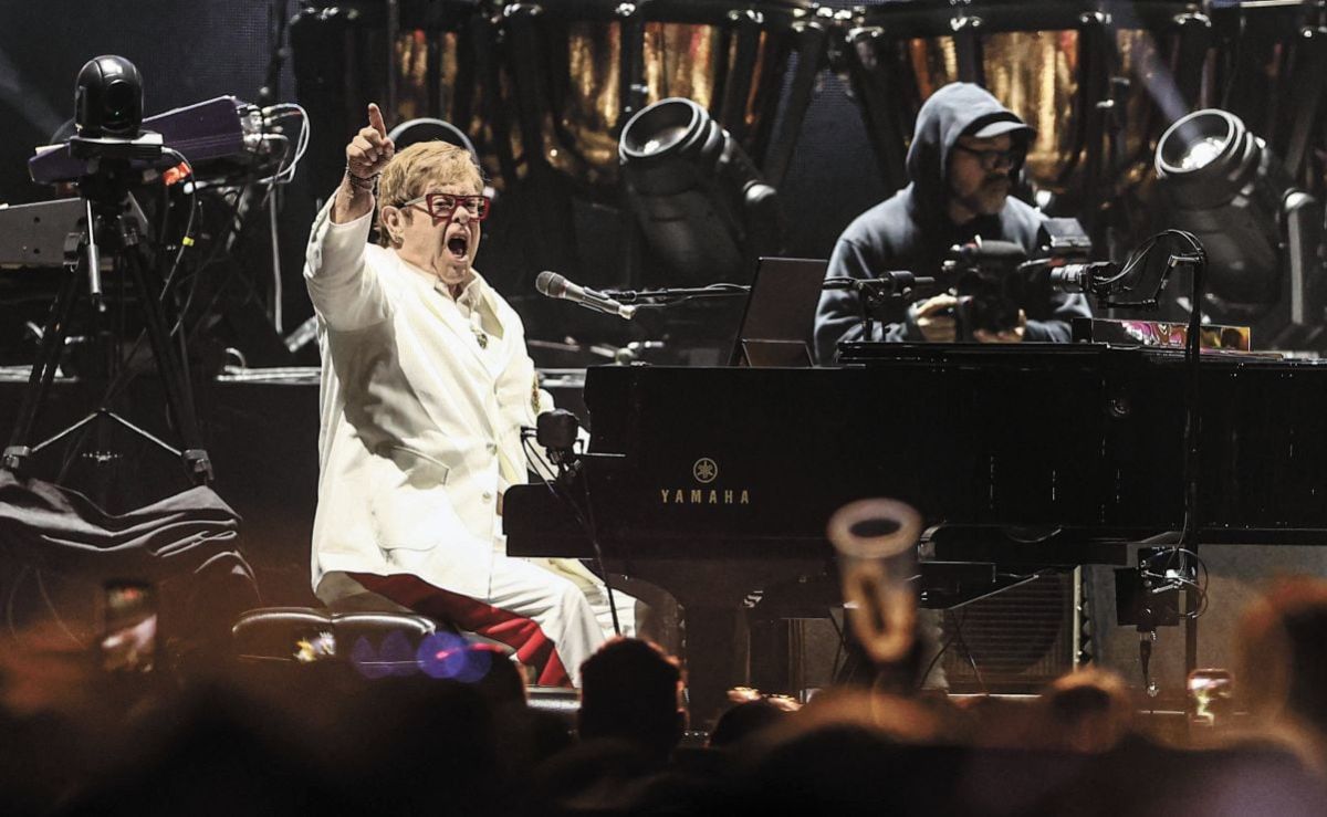 Entre-lagrimas-y-aplausos-Elton-John-se-despide-de-los-escenarios-en-la-CDMX