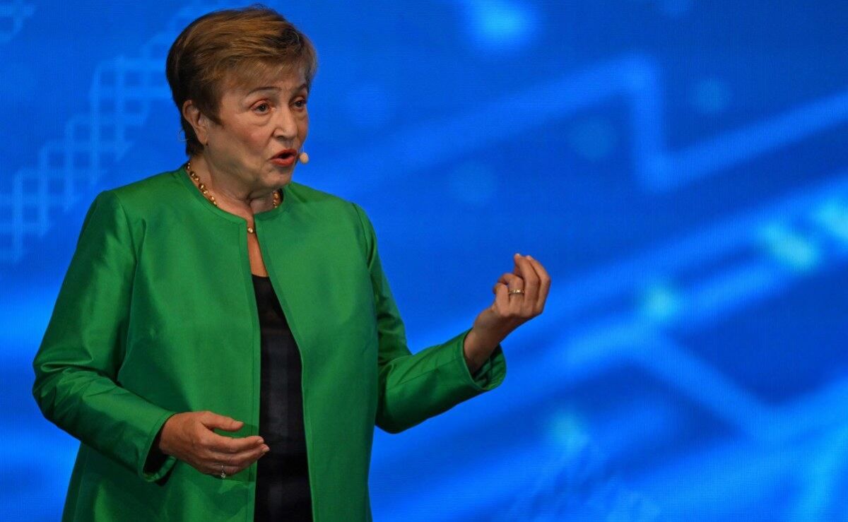 FMI-pide-frenar-la-deuda-y-regular-la-inteligencia-artificial-para-contener-la-desigualdad