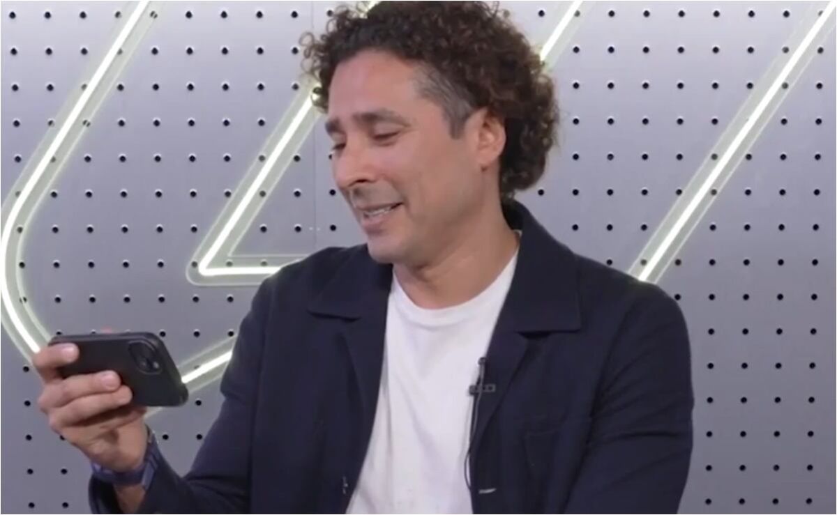 Guillermo-Ochoa-revive-sus-mejores-atajadas-en-Espana-y-reacciona-con-nostalgia