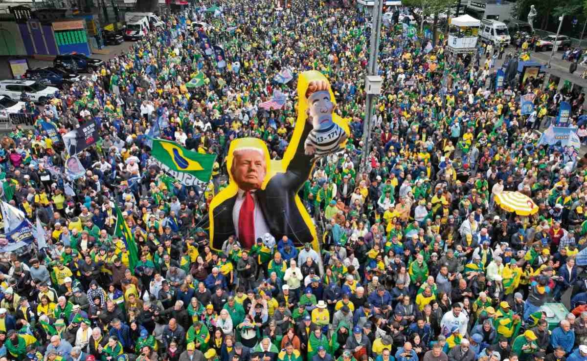 Injerencias-en-comicios-ajenos-Trump-no-es-el-unico