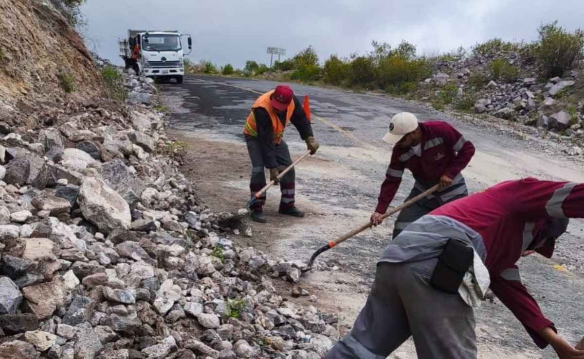 Lluvias-dejan-65-derrumbes-y-26-deslaves-en-Hidalgo-continuan-cierres-carreteros
