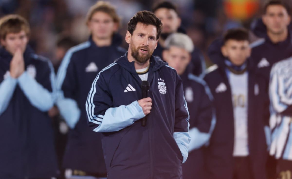 Messi-se-despide-de-la-Seleccion-Argentina-con-gol-triunfo-y-un-discurso-emotivo