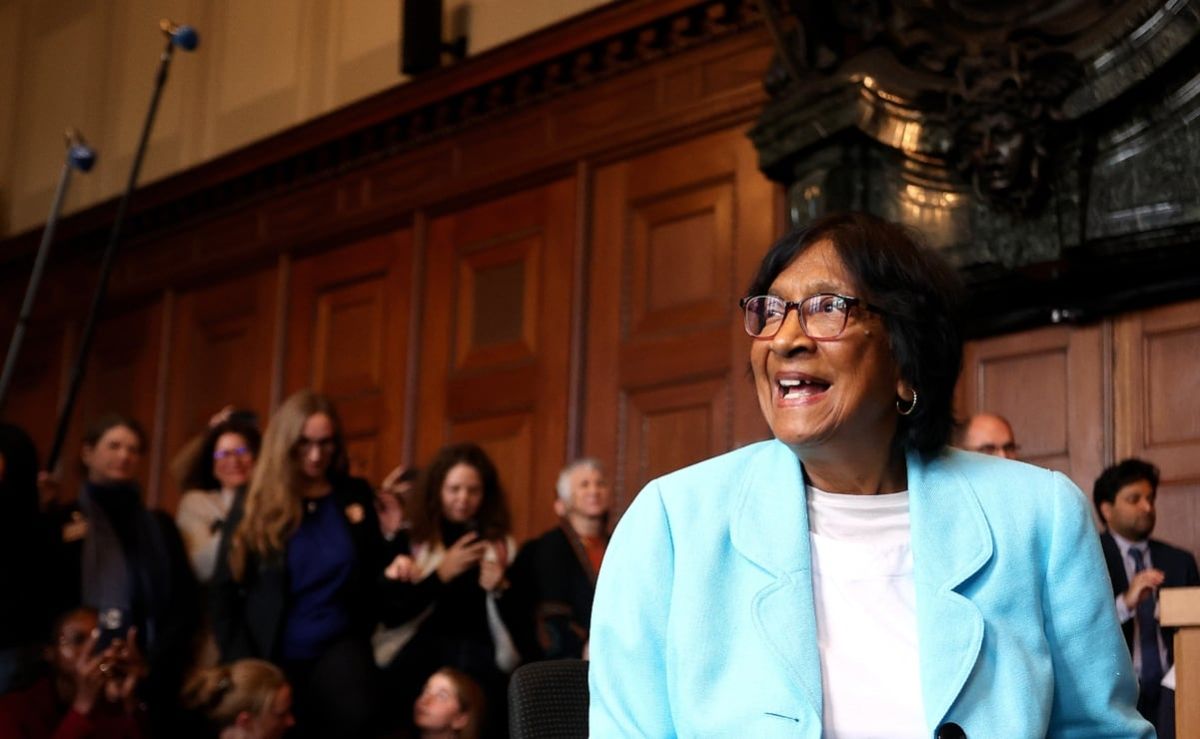 Navi-Pillay-bromea-con-compartir-el-Nobel-de-la-Paz-con-Donald-Trump