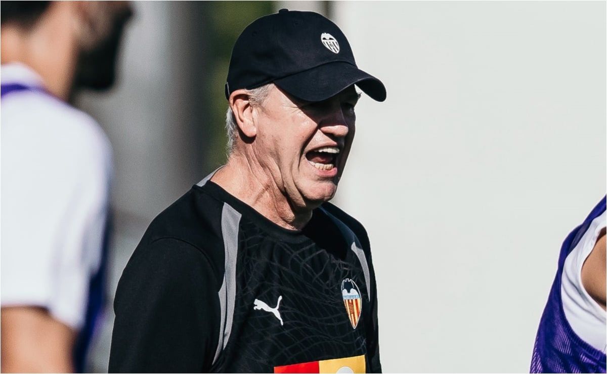 Racing-de-Santander-vs-Valencia-horario-y-donde-ver-el-debut-de-Javier-Aguirre
