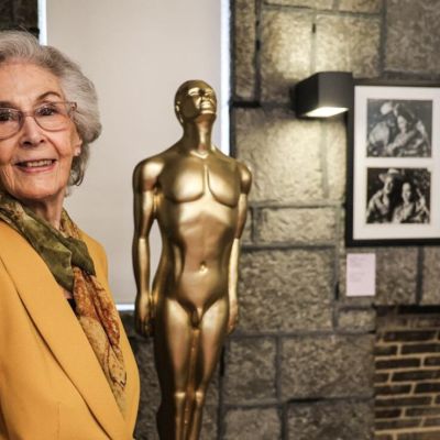 Rosita-Arenas-recibe-el-Ariel-de-Oro-por-su-trayectoria-en-el-cine-mexicano