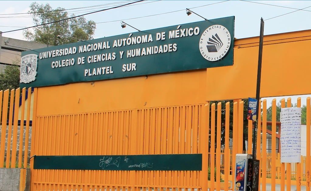Suspenden-clases-presenciales-en-el-CCH-Sur-de-la-UNAM-tras-vandalizacion-de-torniquetes