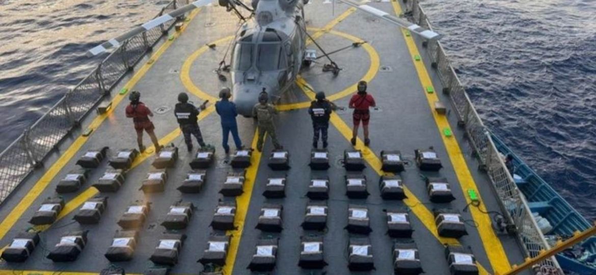 detienen-a-siete-personas-y-aseguran-1-2-toneladas-de-presunta-cocaina-frente-a-oaxaca