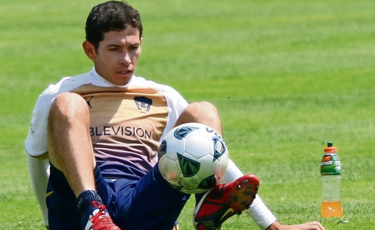 israel-castro-defiende-la-grandeza-de-pumas-y-pide-recuperar-su-cantera