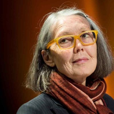 norma-jeane-baker-de-troya-anne-carson-cruza-guerra-deseo-y-violencia-contra-las-mujeres